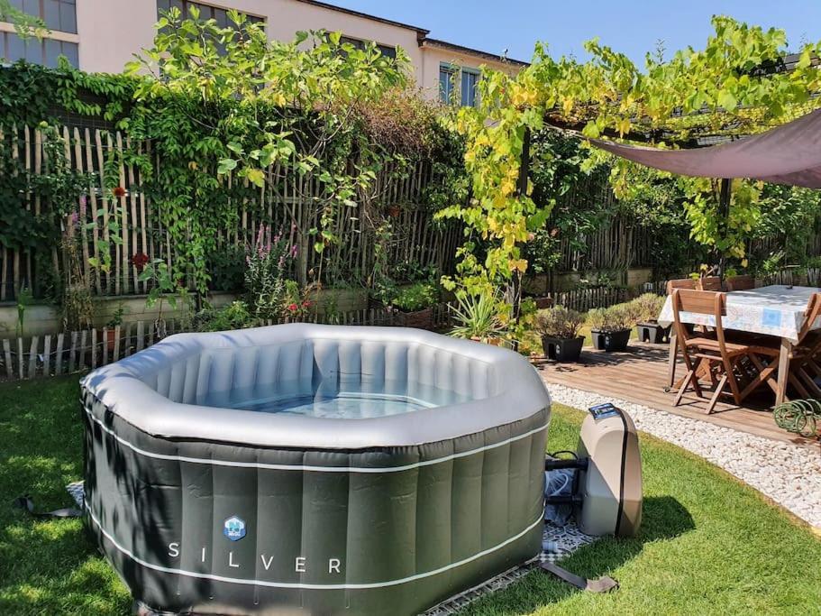 Appartement Dans Un Jardin Женева Екстериор снимка